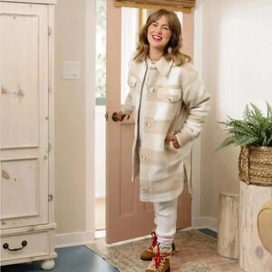 (50) Jillian Harris cream colour  shacket